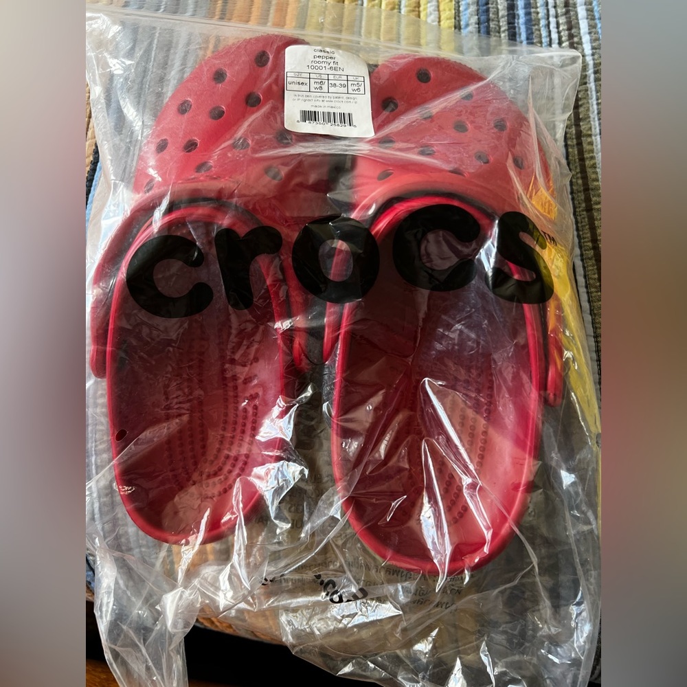 Crocs, red, size 8
